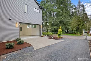 10733 17th Ave NE, Seattle, WA 98125 - Photo 39