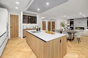 10733 17th Ave NE, Seattle, WA 98125 - Photo 11