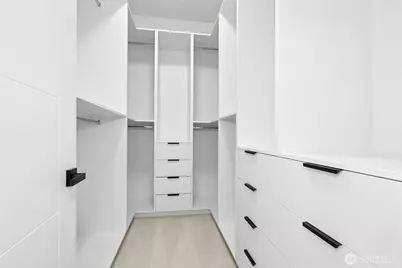 24257 SE 26th Place, Sammamish, WA 98075 - Photo 29