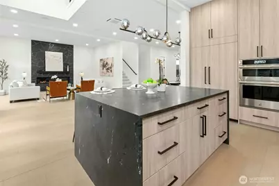 24257 SE 26th Place, Sammamish, WA 98075 - Photo 13