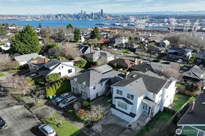 3234 Belvidere Avenue SW, Seattle, WA 98126 - Photo 5