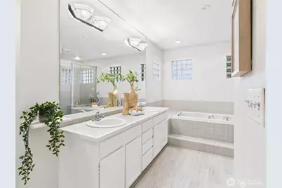 11906 SE 78th St, Newcastle, WA 98056 - Photo 23