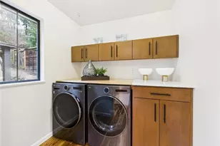 11906 SE 78th St, Newcastle, WA 98056 - Photo 17