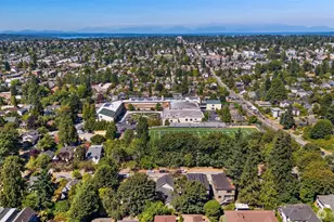 8226 Meridian Ave N, Seattle, WA 98103 - Photo 37