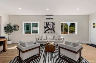 8226 Meridian Ave N, Seattle, WA 98103 - Photo 5