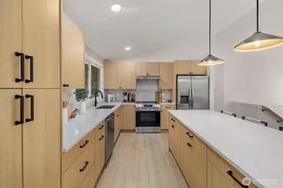 13018 NE 134th Place, Kirkland, WA 98034 - Photo 13