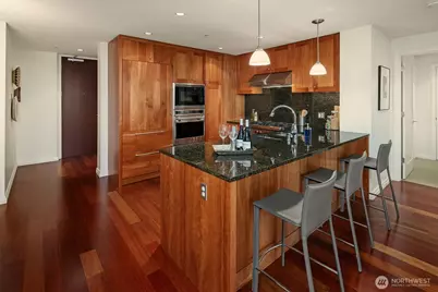 10700 NE 4th Street #2614, Bellevue, WA 98004 - Photo 3