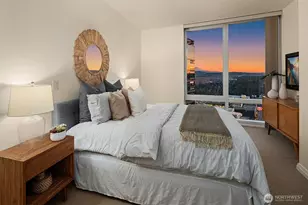 10700 NE 4th St, Bellevue, WA 98004 - Photo 15