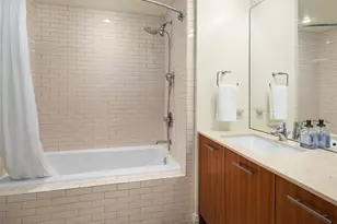 10700 NE 4th St, Bellevue, WA 98004 - Photo 21