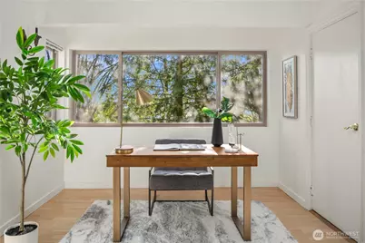 12517 NE 23rd Place #B4, Bellevue, WA 98005 - Photo 7