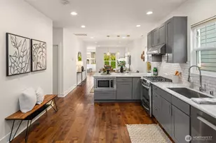 336 N 70th St, Seattle, WA 98103 - Photo 15