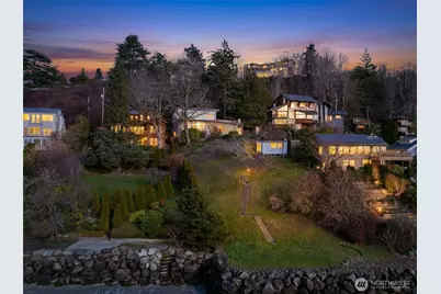 2557 Perkins Lane W, Seattle, WA 98199 - Photo 3