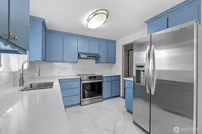 953 NW Illahee Drive, Oak Harbor, WA 98277 - Photo 15