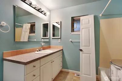 8529 29th Avenue NW, Seattle, WA 98117 - Photo 19