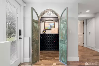 8803 NE Koura Road, Bainbridge Island, WA 98110 - Photo 27