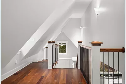 8803 NE Koura Road, Bainbridge Island, WA 98110 - Photo 19