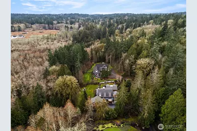 8803 NE Koura Road, Bainbridge Island, WA 98110 - Photo 37