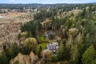 8803 NE Koura Rd, Bainbridge Island, WA 98110 - Photo 37