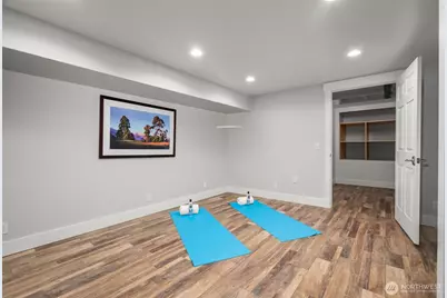 8803 NE Koura Road, Bainbridge Island, WA 98110 - Photo 29