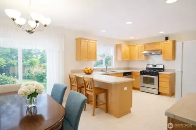 3403 159th Street SW #B, Lynnwood, WA 98087 - Photo 3