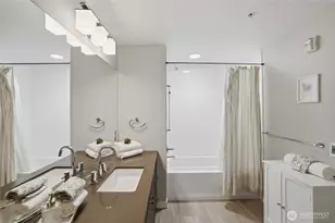 308 N 68th St, Seattle, WA 98103 - Photo 25