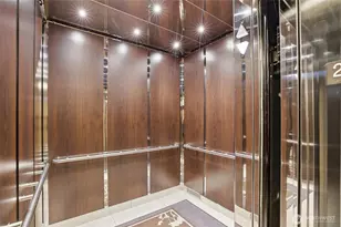 308 N 68th St, Seattle, WA 98103 - Photo 7