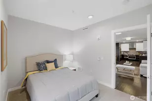 308 N 68th St, Seattle, WA 98103 - Photo 27