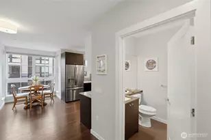 308 N 68th St, Seattle, WA 98103 - Photo 9