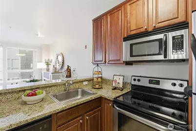 225 Logan Avenue S #308, Renton, WA 98057 - Photo 7