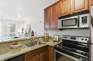 225 Logan Ave S, Renton, WA 98057 - Photo 7