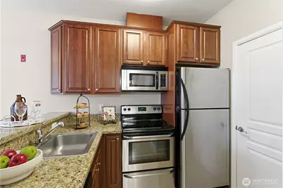 225 Logan Avenue S #308, Renton, WA 98057 - Photo 9