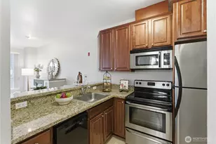 225 Logan Ave S, Renton, WA 98057 - Photo 5