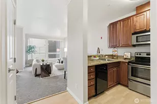 225 Logan Ave S, Renton, WA 98057 - Photo 3