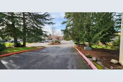 23511 102 Avenue SE #D103, Kent, WA 98031 - Photo 17