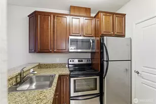225 Logan Ave S, Renton, WA 98057 - Photo 5