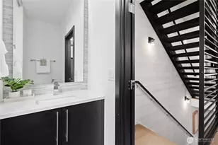 8613 23rd Ave NE, Seattle, WA 98115 - Photo 11