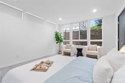 8613 23rd Avenue NE #B, Seattle, WA 98115 - Photo 19