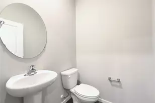 11008 188 St E, Puyallup, WA 98374 - Photo 9