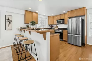 8832 Midvale Ave N, Seattle, WA 98103 - Photo 13