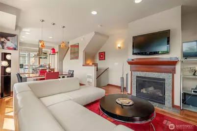 718 Nob Hill Avenue N #A, Seattle, WA 98109 - Photo 7