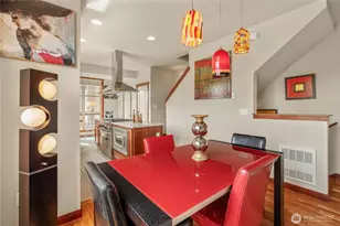 718 Nob Hill Ave N, Seattle, WA 98109 - Photo 11