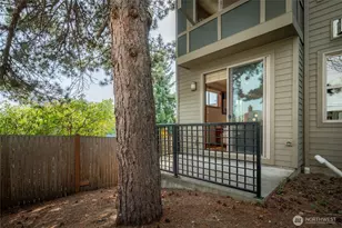 718 Nob Hill Ave N, Seattle, WA 98109 - Photo 35