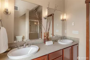 718 Nob Hill Ave N, Seattle, WA 98109 - Photo 21