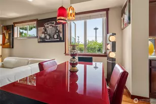 718 Nob Hill Ave N, Seattle, WA 98109 - Photo 3