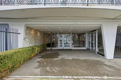 1740 Melrose Avenue #403, Seattle, WA 98122 - Photo 3