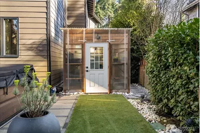 1717 99th Avenue NE, Bellevue, WA 98004 - Photo 37