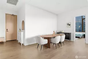 10232 NE 10th St, Bellevue, WA 98004 - Photo 9