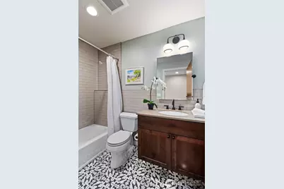 302 N 107th Street, Seattle, WA 98133 - Photo 13