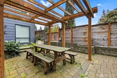 302 N 107th Street, Seattle, WA 98133 - Photo 23