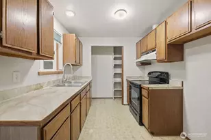 30506 NE 136th Pl, Duvall, WA 98019 - Photo 7